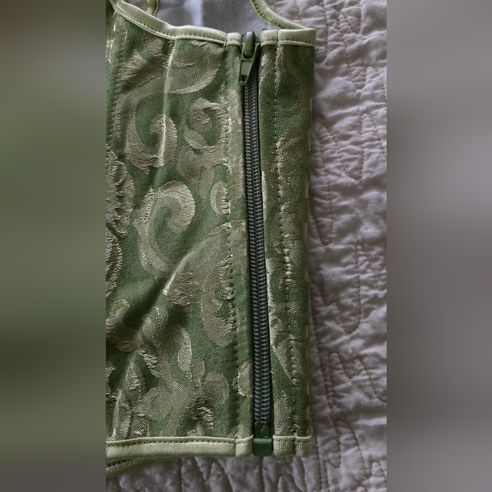 Spiral Direct Green Corset Shapewear - Picture 7 of 7